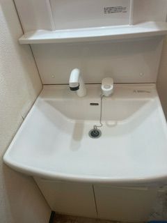 札幌市 札幌市近郊 ハウスクリーニング 室内美装 清掃 浴室 トイレ キッチン レンジフード　換気扇　美装　スノーダクト点検　エアコン工事 電気工事　家財整理　残置物撤去　残置物撤去